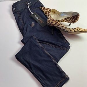 ⏰⏰LAST CHANCE ⏰⏰ Ladies Jean Stretch Jegging, XL-XXXL Glam Button. Spring time